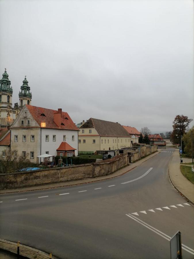 Apartament Mieszkanie Krzeszow Europejska Perla Baroku מראה חיצוני תמונה